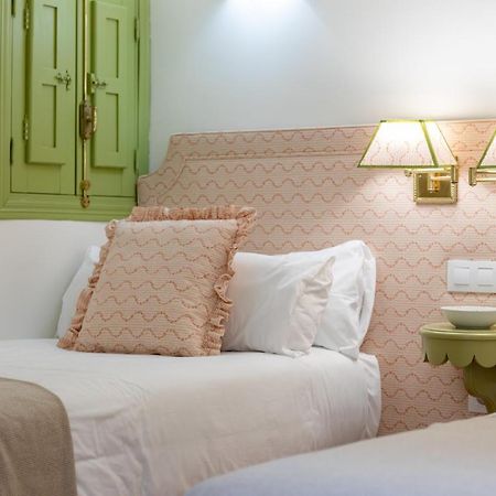 Nuea Giralda Hotel Seville Luaran gambar