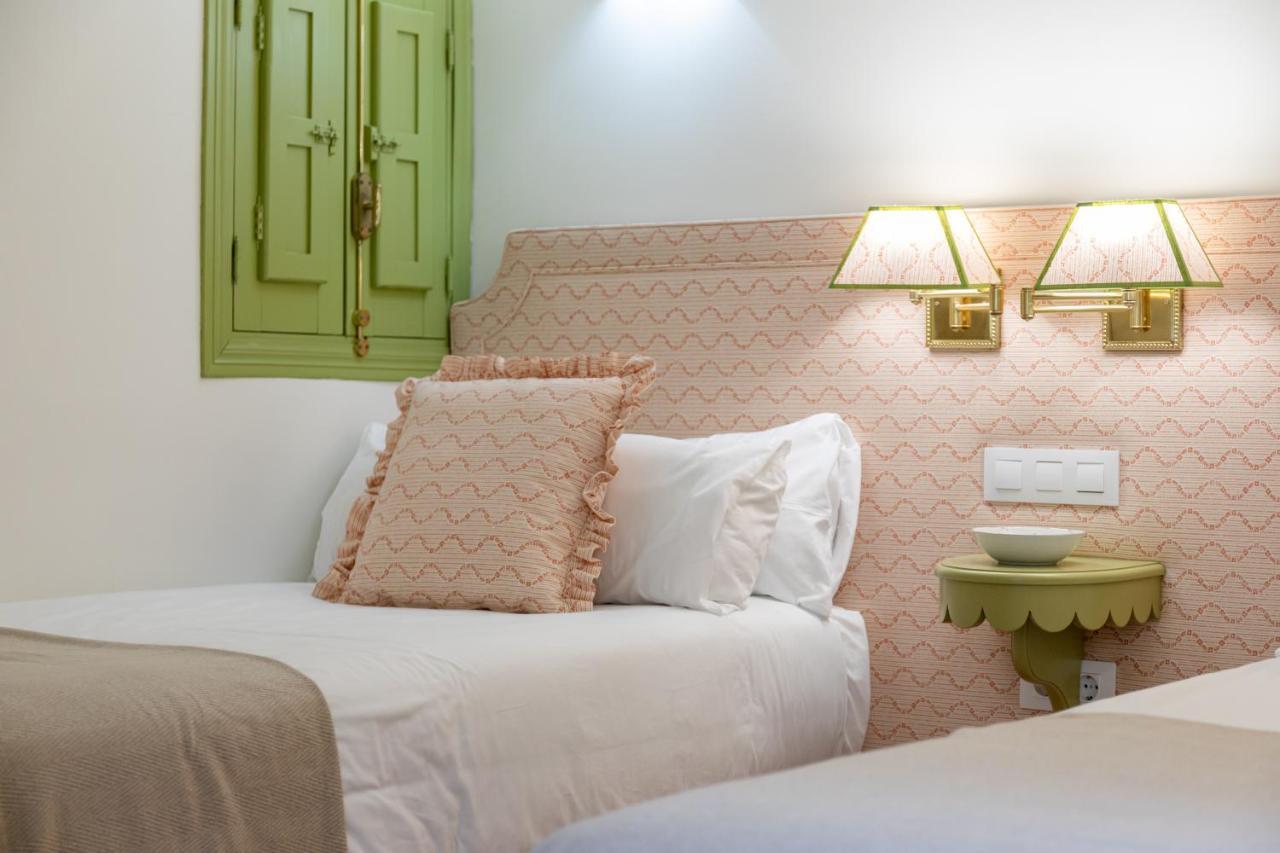 Nuea Giralda Hotel Seville Luaran gambar