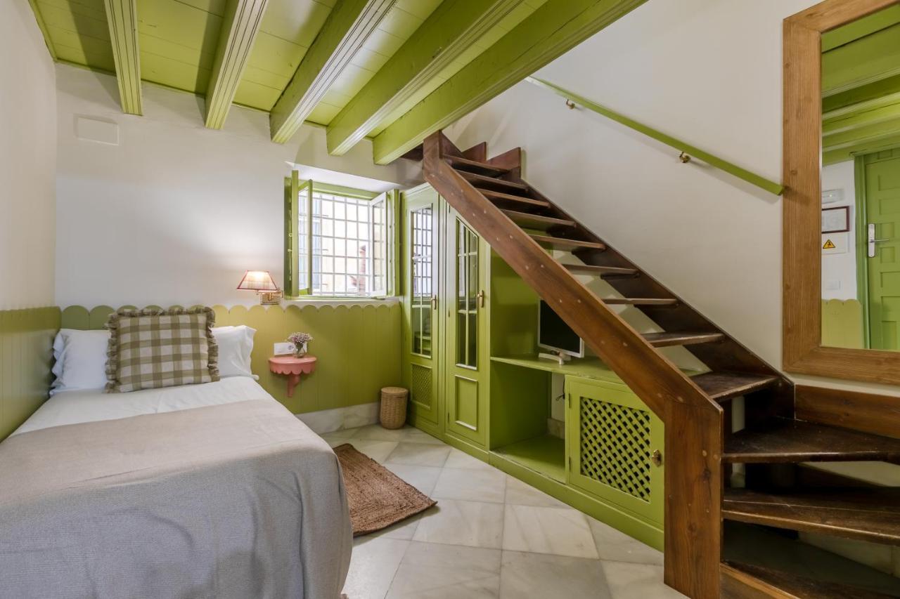 Nuea Giralda Hotel Seville Luaran gambar