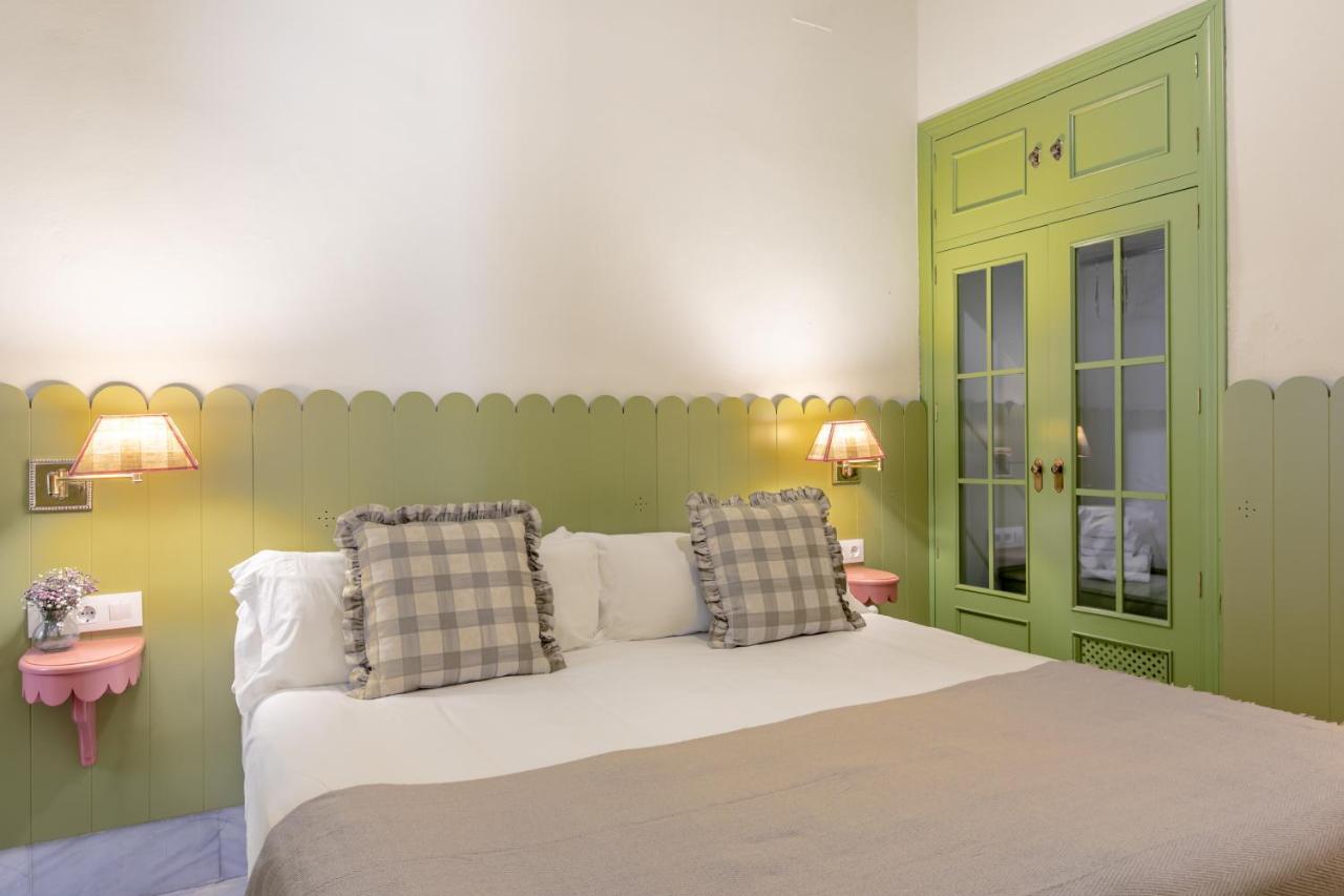 Nuea Giralda Hotel Seville Luaran gambar