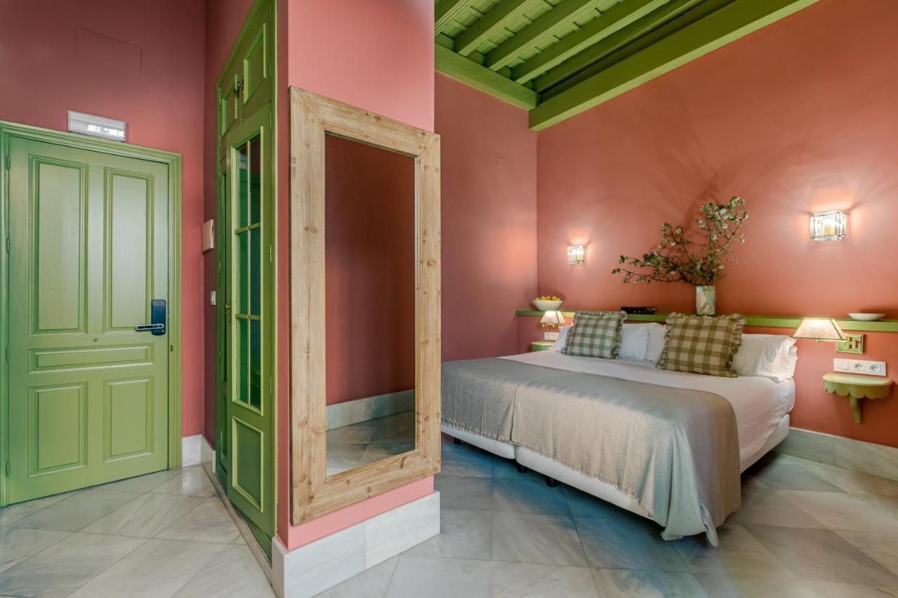 Nuea Giralda Hotel Seville Luaran gambar