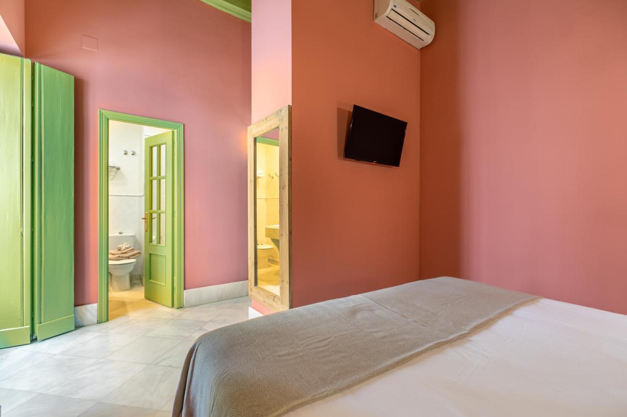 Nuea Giralda Hotel Seville Luaran gambar