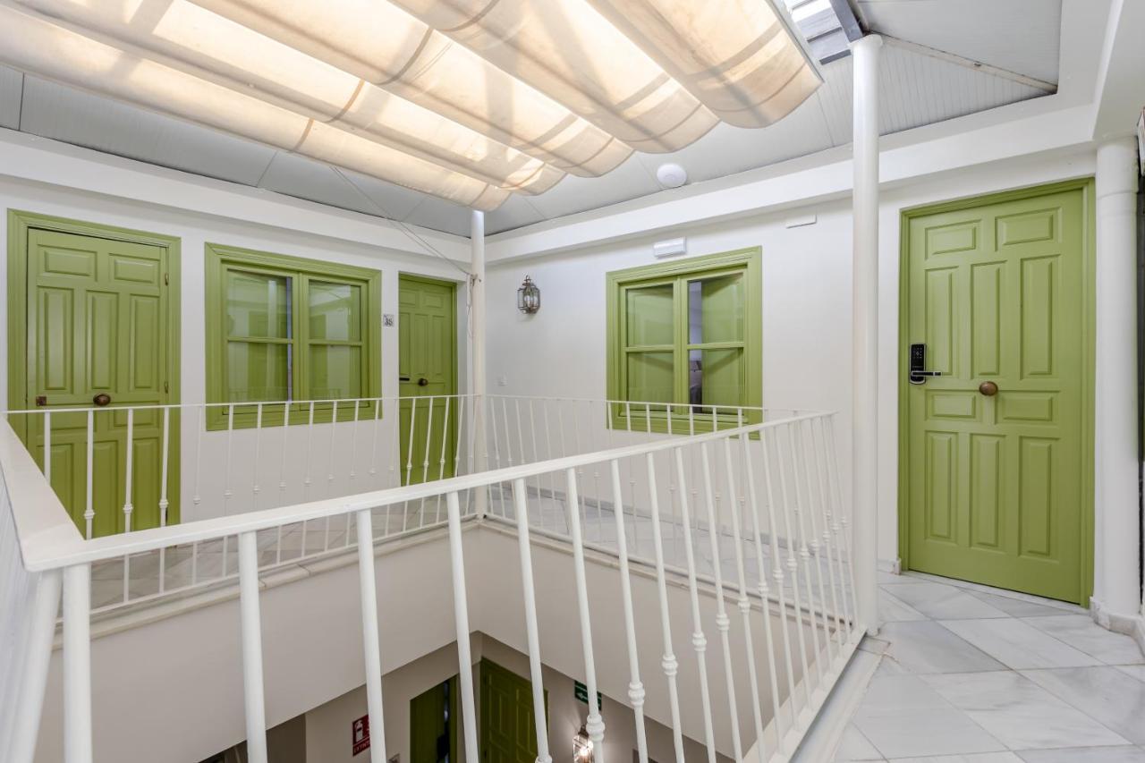 Nuea Giralda Hotel Seville Luaran gambar