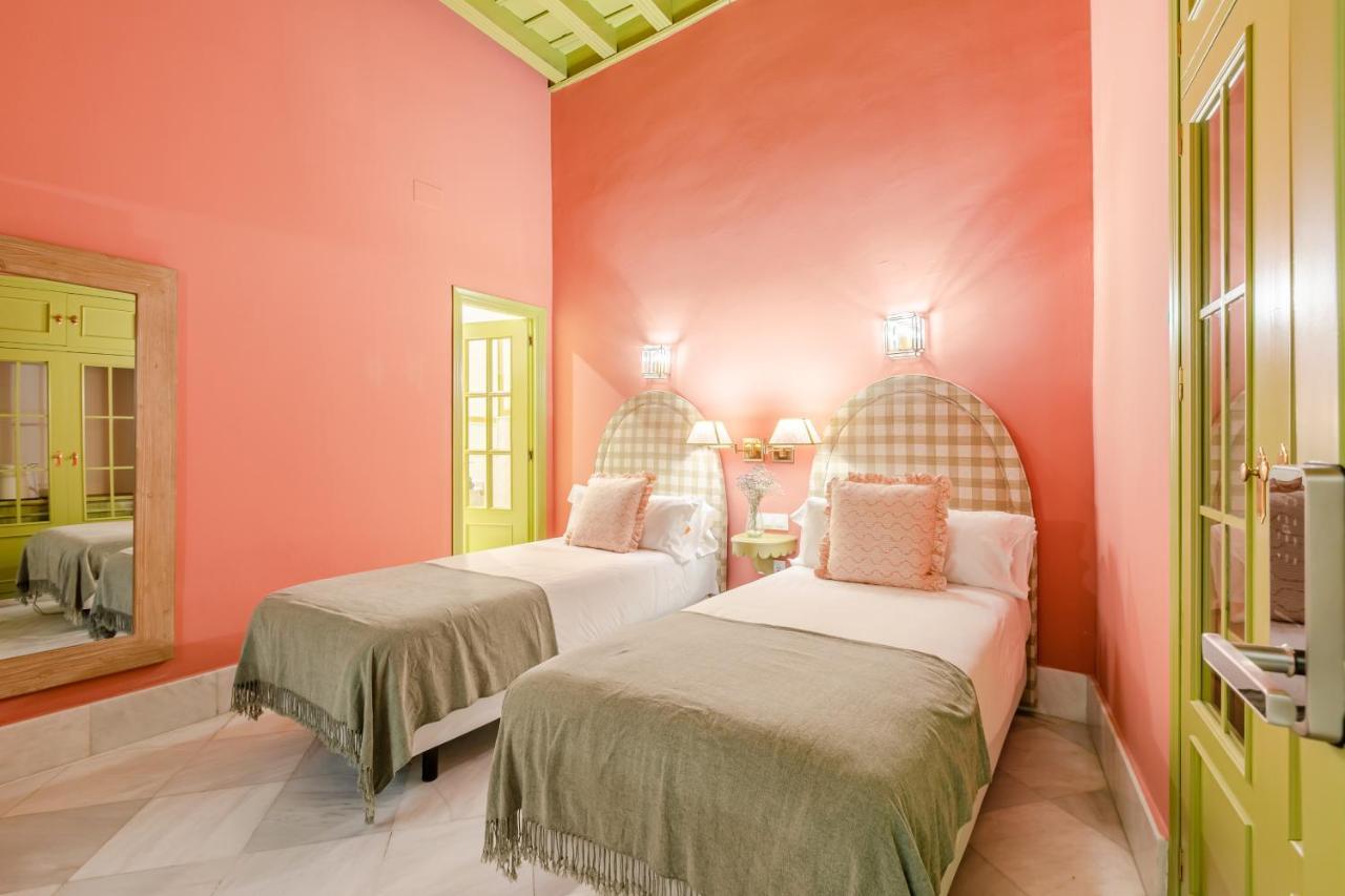 Nuea Giralda Hotel Seville Luaran gambar