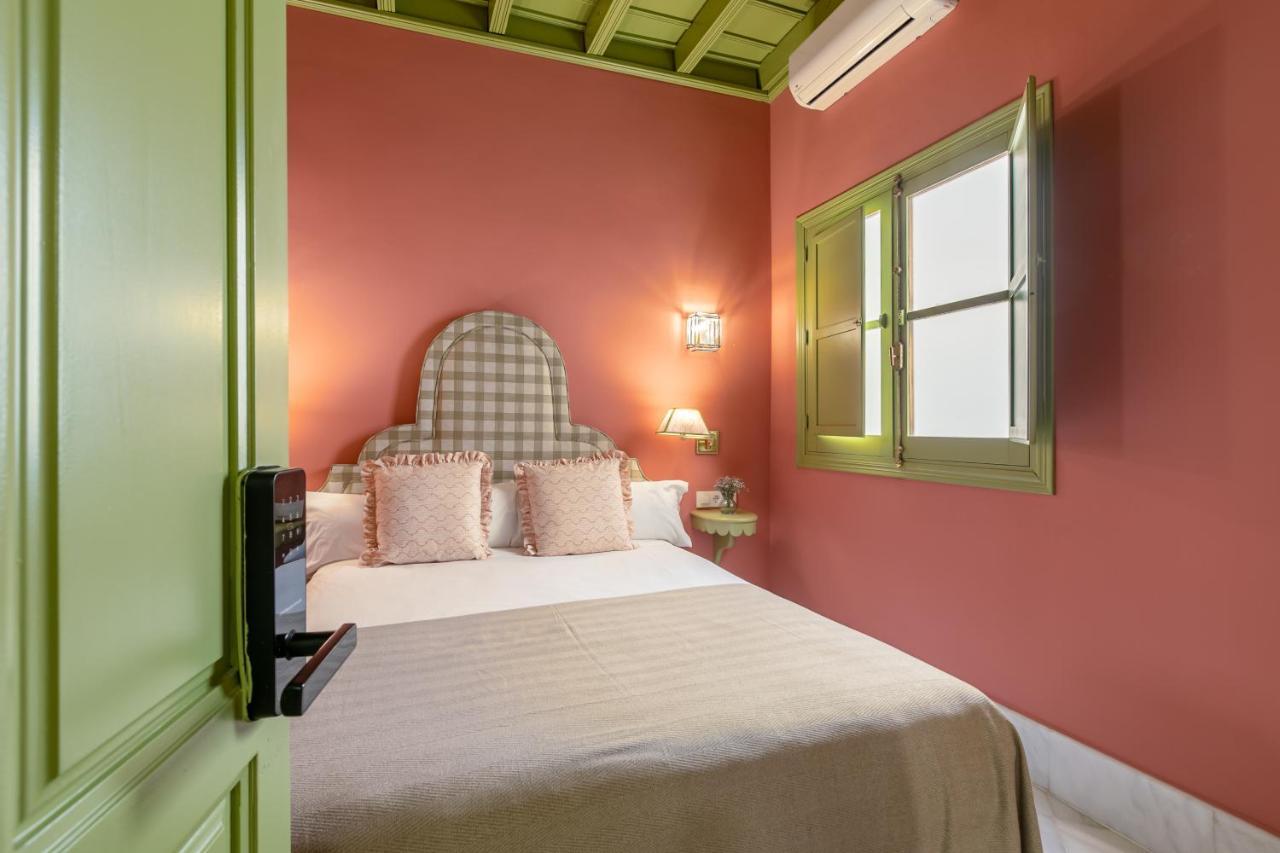 Nuea Giralda Hotel Seville Luaran gambar